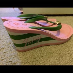 Juicy Couture wedge platform flip flops size 7